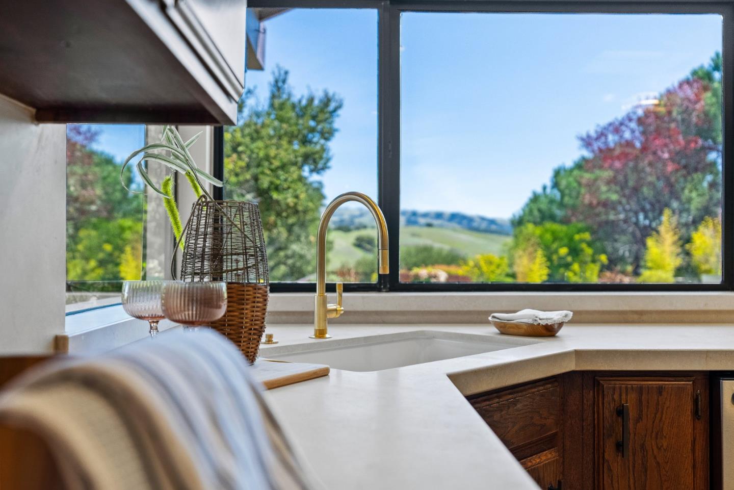 Detail Gallery Image 20 of 50 For 17 Calera Canyon Rd, Corral De Tierra,  CA 93908 - 5 Beds | 2/1 Baths