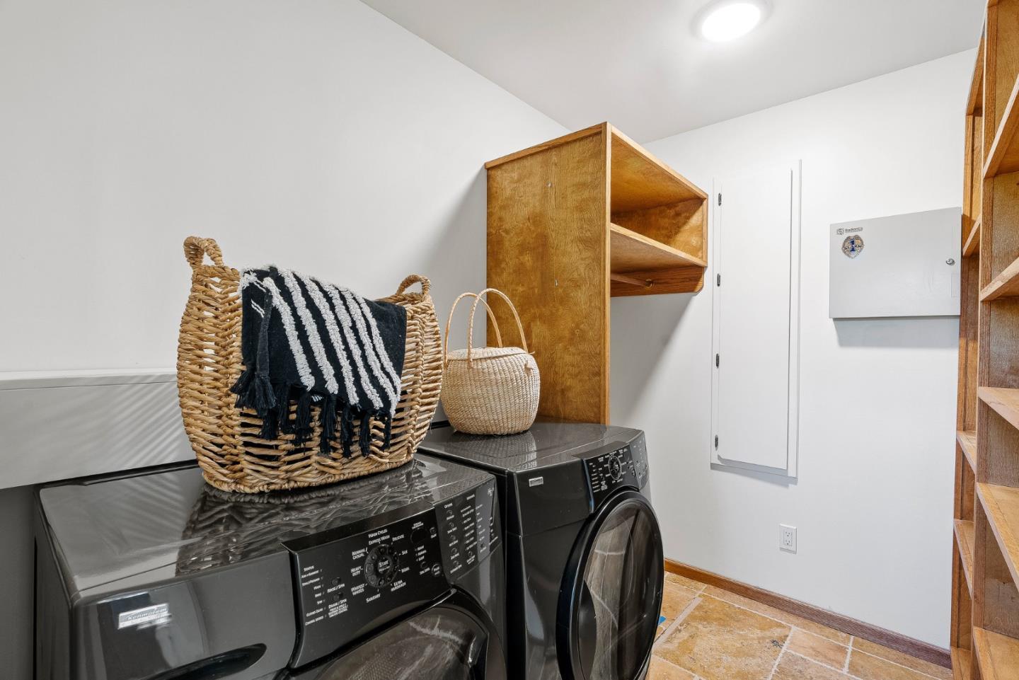 Detail Gallery Image 26 of 50 For 17 Calera Canyon Rd, Corral De Tierra,  CA 93908 - 5 Beds | 2/1 Baths