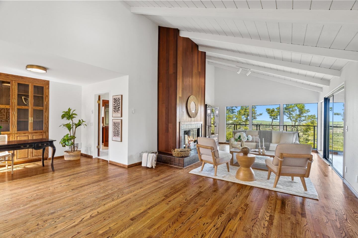 Detail Gallery Image 7 of 50 For 17 Calera Canyon Rd, Corral De Tierra,  CA 93908 - 5 Beds | 2/1 Baths