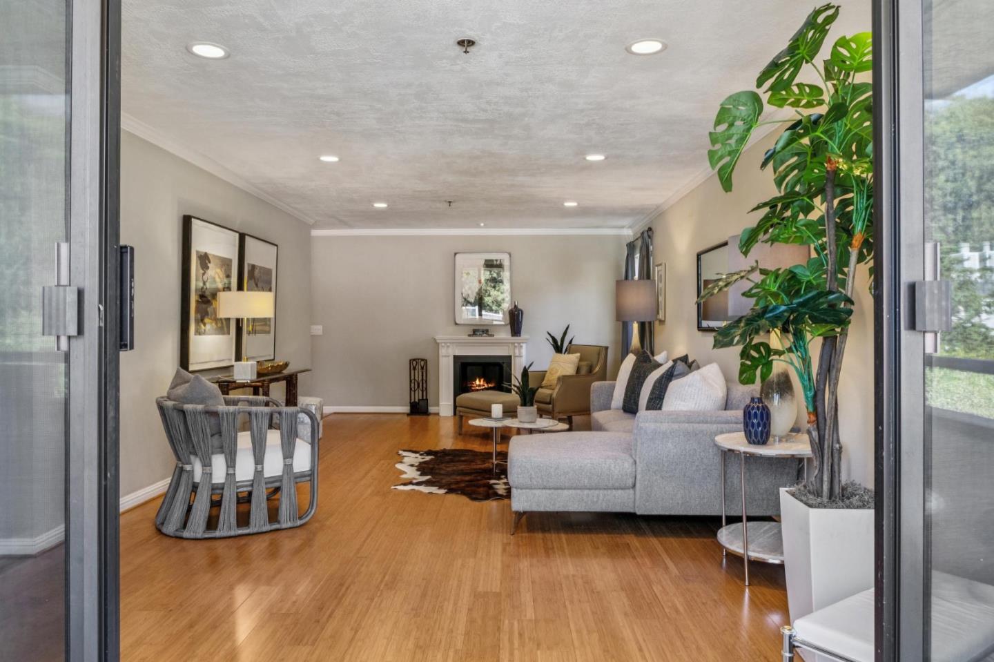 Detail Gallery Image 4 of 20 For 1115 Continentals Way #203,  Belmont,  CA 94002 - 2 Beds | 2 Baths