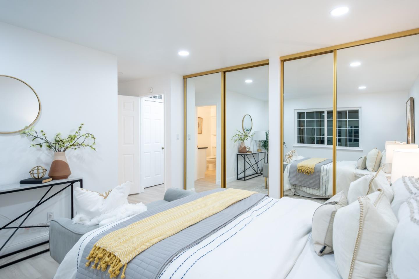 Detail Gallery Image 25 of 53 For 4844 Lakebird Pl, San Jose,  CA 95124 - 2 Beds | 2 Baths