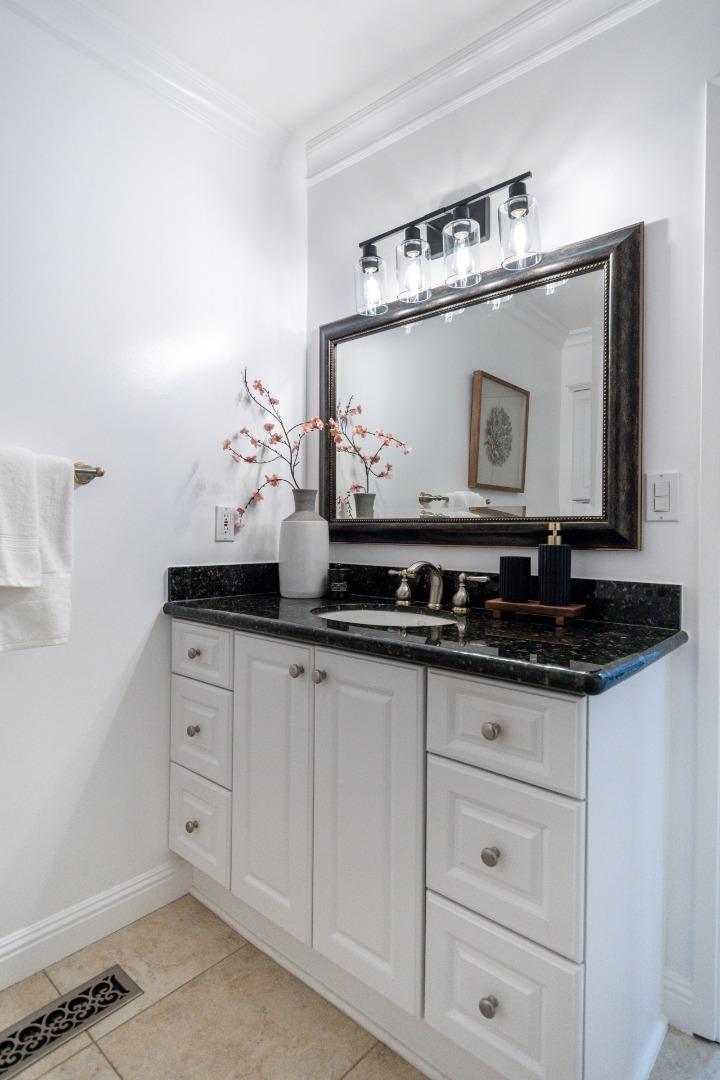 Detail Gallery Image 30 of 53 For 4844 Lakebird Pl, San Jose,  CA 95124 - 2 Beds | 2 Baths