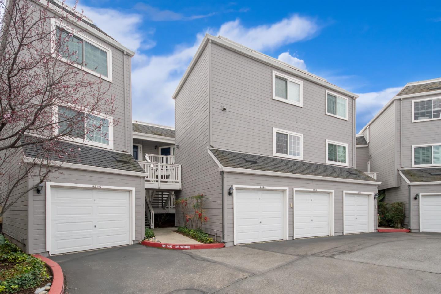 Detail Gallery Image 37 of 53 For 4844 Lakebird Pl, San Jose,  CA 95124 - 2 Beds | 2 Baths