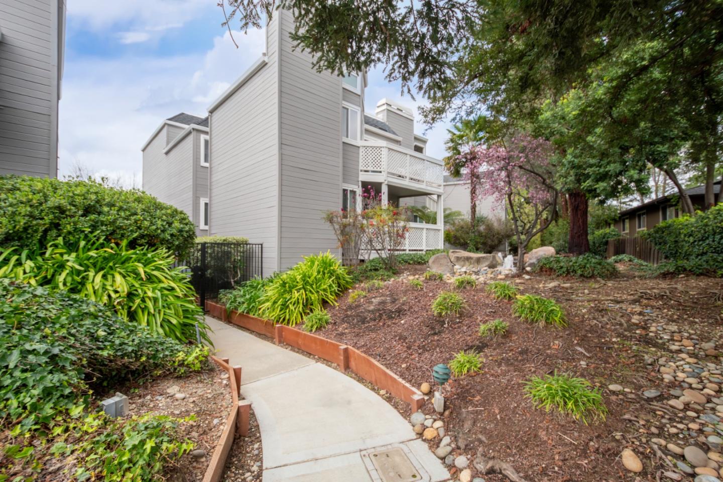 Detail Gallery Image 46 of 53 For 4844 Lakebird Pl, San Jose,  CA 95124 - 2 Beds | 2 Baths