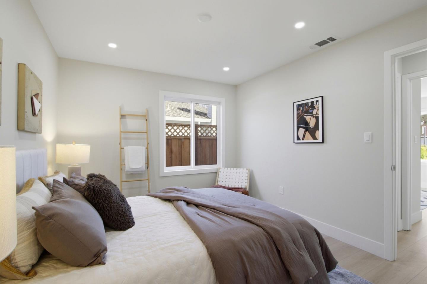 Detail Gallery Image 27 of 36 For 793 Sherman Oaks Dr, San Jose,  CA 95128 - 4 Beds | 3 Baths