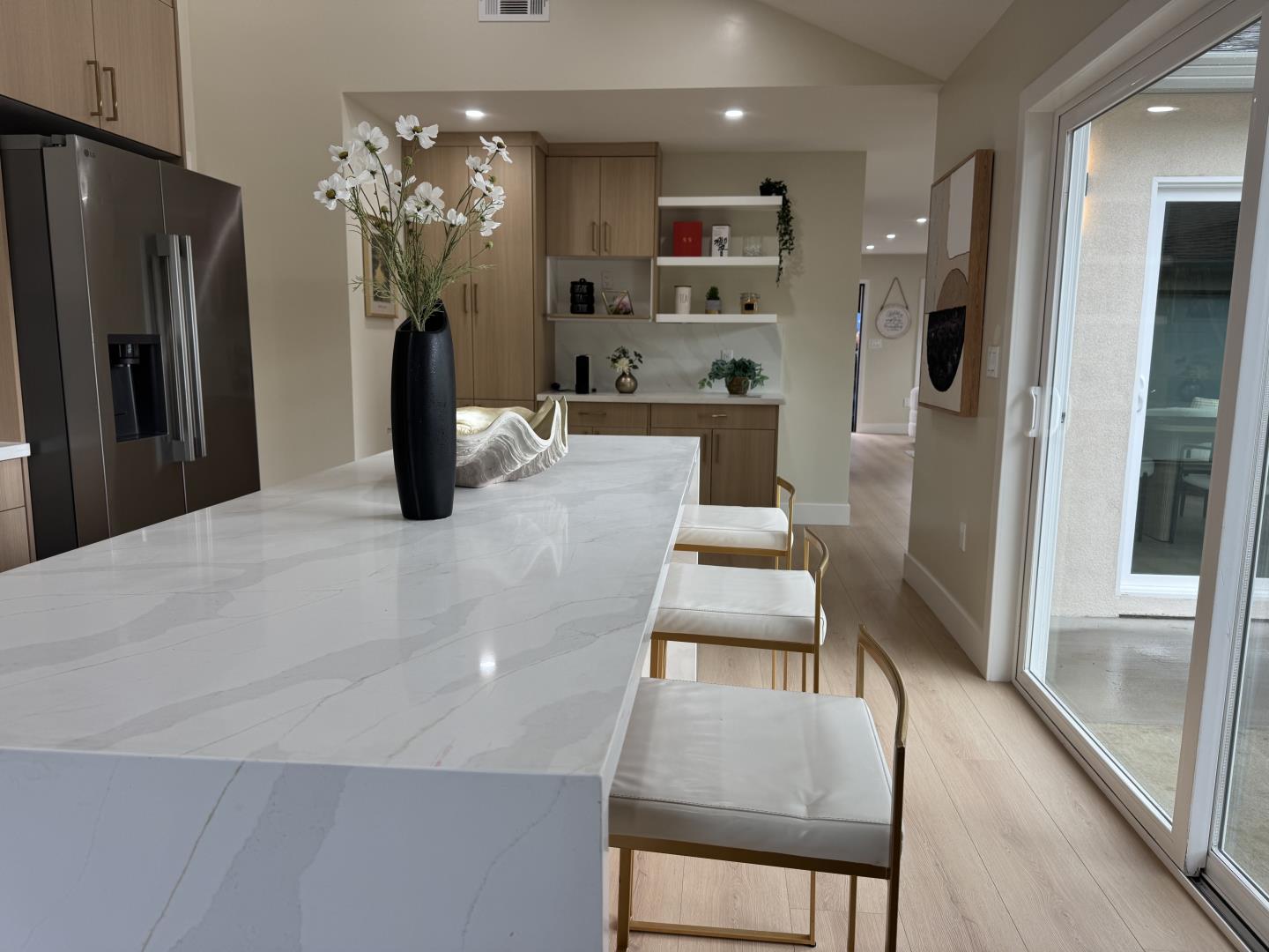 Detail Gallery Image 3 of 23 For 793 Sherman Oaks Dr, San Jose,  CA 95128 - 4 Beds | 3 Baths