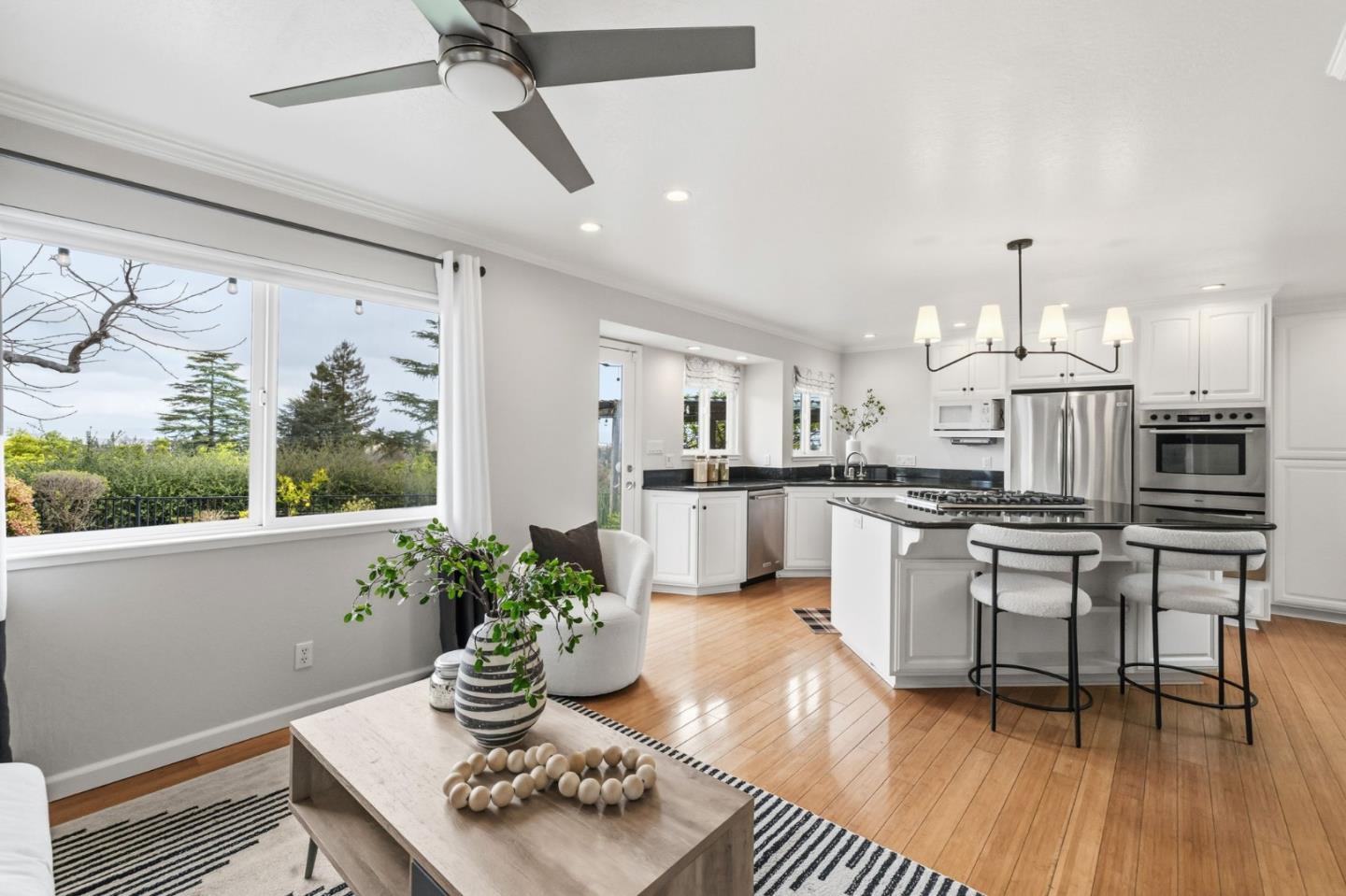 Detail Gallery Image 11 of 50 For 2780 Bromley Dr, San Carlos,  CA 94070 - 5 Beds | 3 Baths