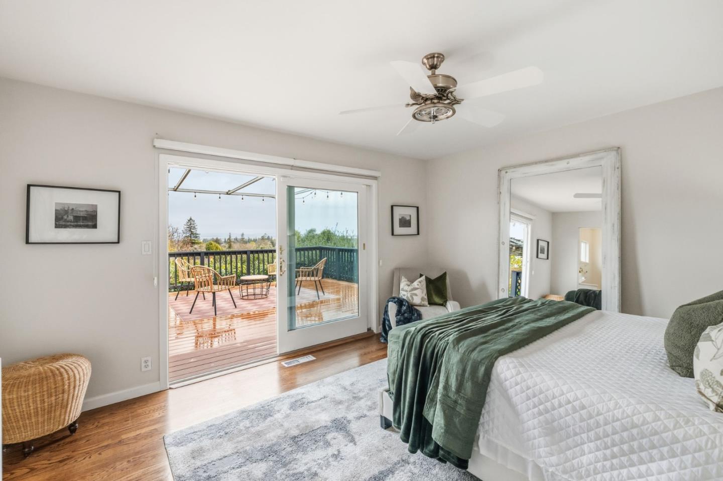 Detail Gallery Image 20 of 50 For 2780 Bromley Dr, San Carlos,  CA 94070 - 5 Beds | 3 Baths