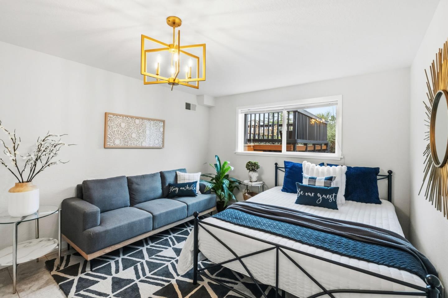 Detail Gallery Image 25 of 50 For 2780 Bromley Dr, San Carlos,  CA 94070 - 5 Beds | 3 Baths