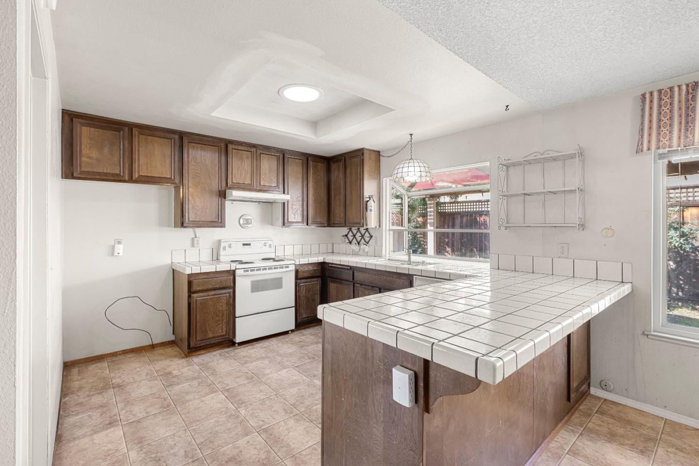 Detail Gallery Image 25 of 65 For 281 Keeler Ct, San Jose,  CA 95139 - 5 Beds | 3 Baths