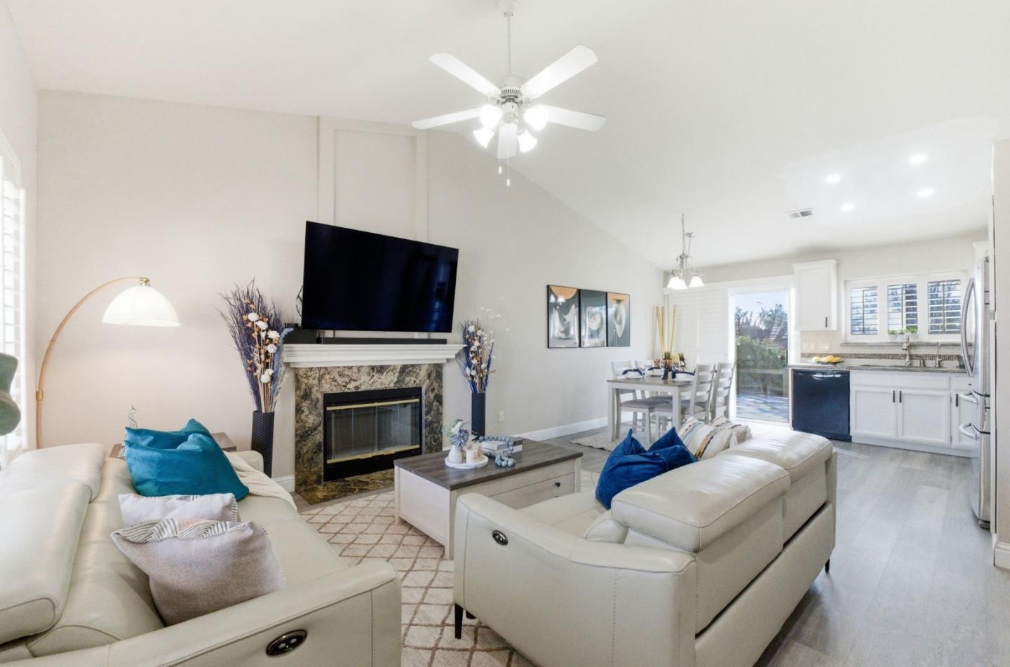 Detail Gallery Image 13 of 31 For 1270 Alder St, Hollister,  CA 95023 - 3 Beds | 2 Baths