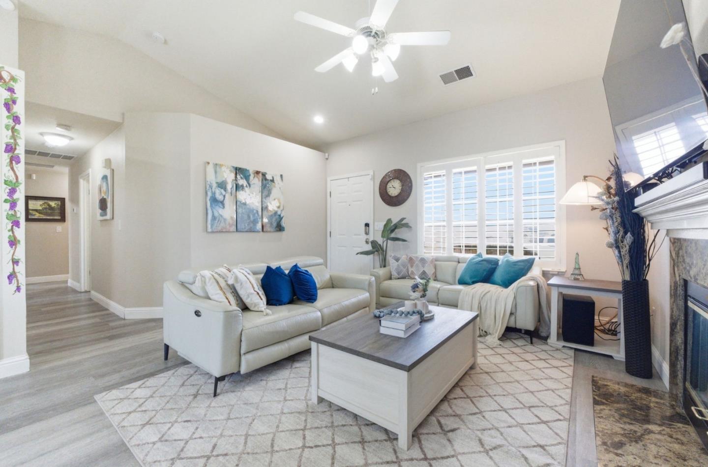 Detail Gallery Image 16 of 31 For 1270 Alder St, Hollister,  CA 95023 - 3 Beds | 2 Baths