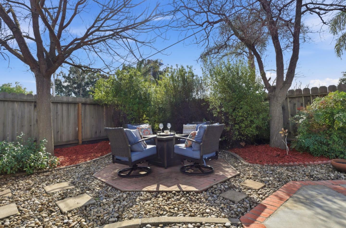 Detail Gallery Image 24 of 31 For 1270 Alder St, Hollister,  CA 95023 - 3 Beds | 2 Baths