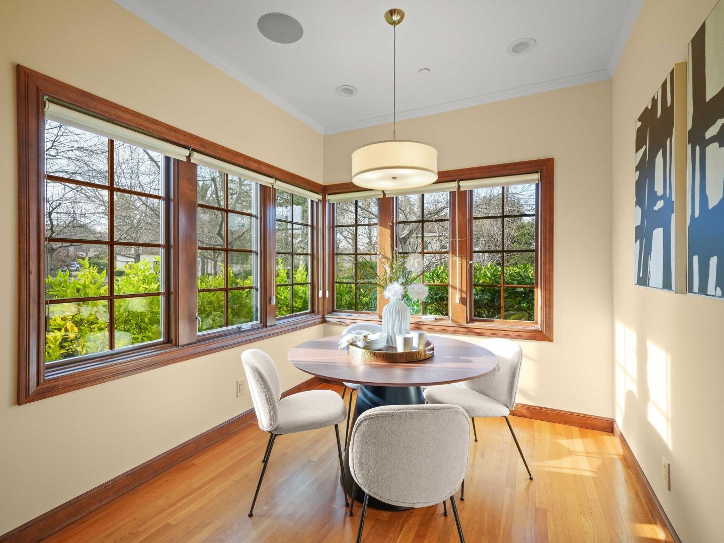 Detail Gallery Image 14 of 65 For 195 Warren Rd, San Mateo,  CA 94401 - 3 Beds | 2/1 Baths