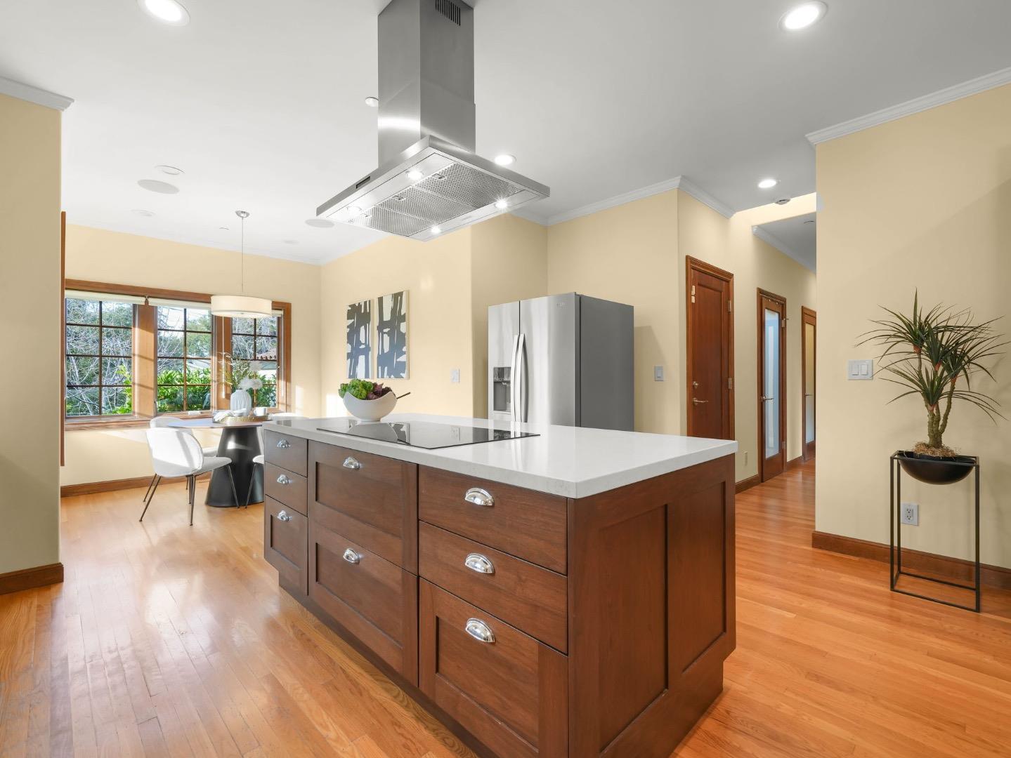 Detail Gallery Image 23 of 65 For 195 Warren Rd, San Mateo,  CA 94401 - 3 Beds | 2/1 Baths