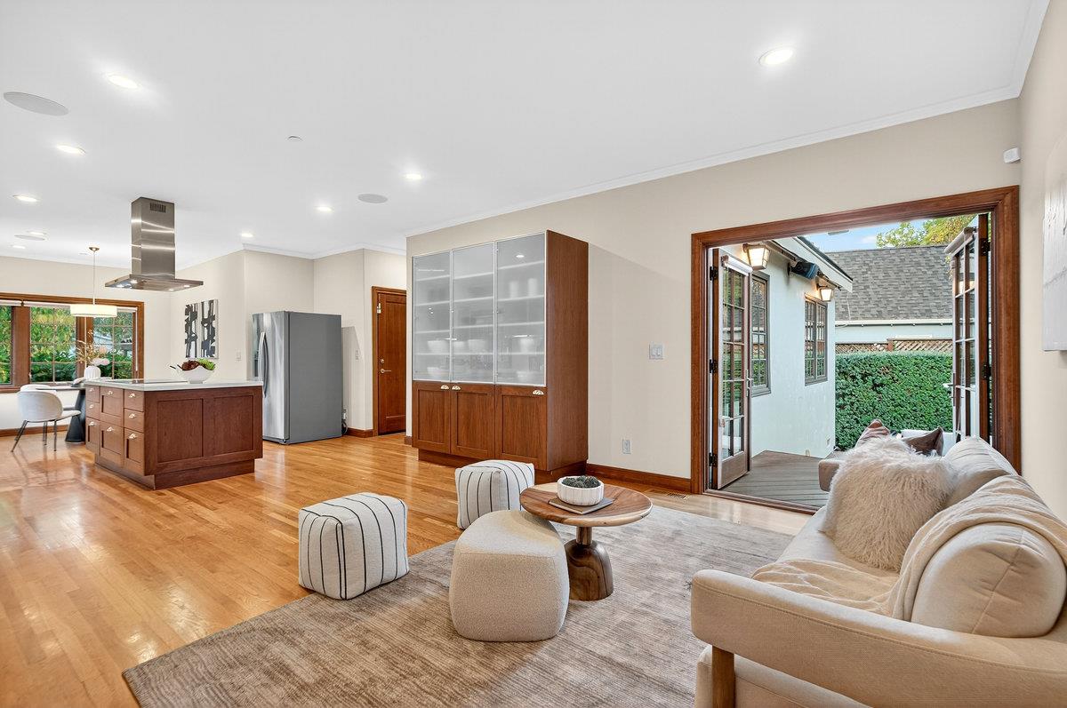 Detail Gallery Image 25 of 65 For 195 Warren Rd, San Mateo,  CA 94401 - 3 Beds | 2/1 Baths