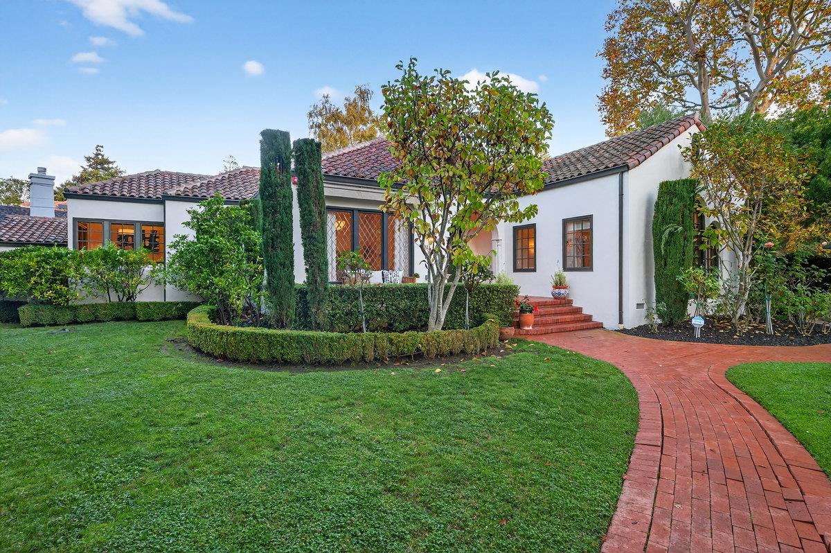 Detail Gallery Image 3 of 65 For 195 Warren Rd, San Mateo,  CA 94401 - 3 Beds | 2/1 Baths