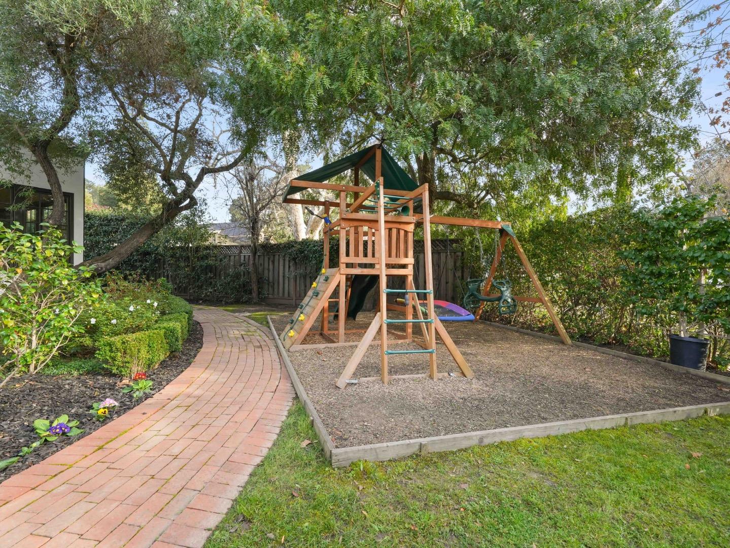 Detail Gallery Image 46 of 65 For 195 Warren Rd, San Mateo,  CA 94401 - 3 Beds | 2/1 Baths