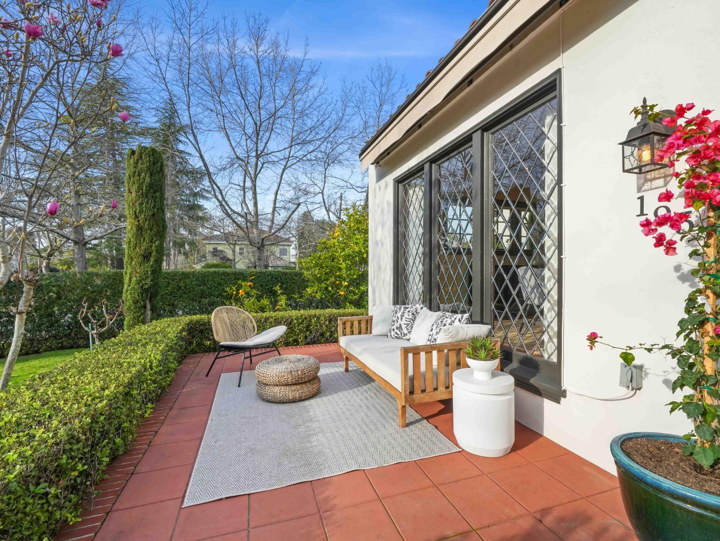 Detail Gallery Image 50 of 65 For 195 Warren Rd, San Mateo,  CA 94401 - 3 Beds | 2/1 Baths