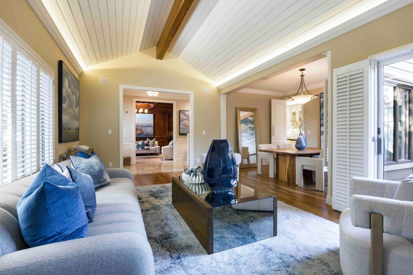 Detail Gallery Image 6 of 25 For 11 Chateau Dr, Menlo Park,  CA 94025 - 3 Beds | 3 Baths