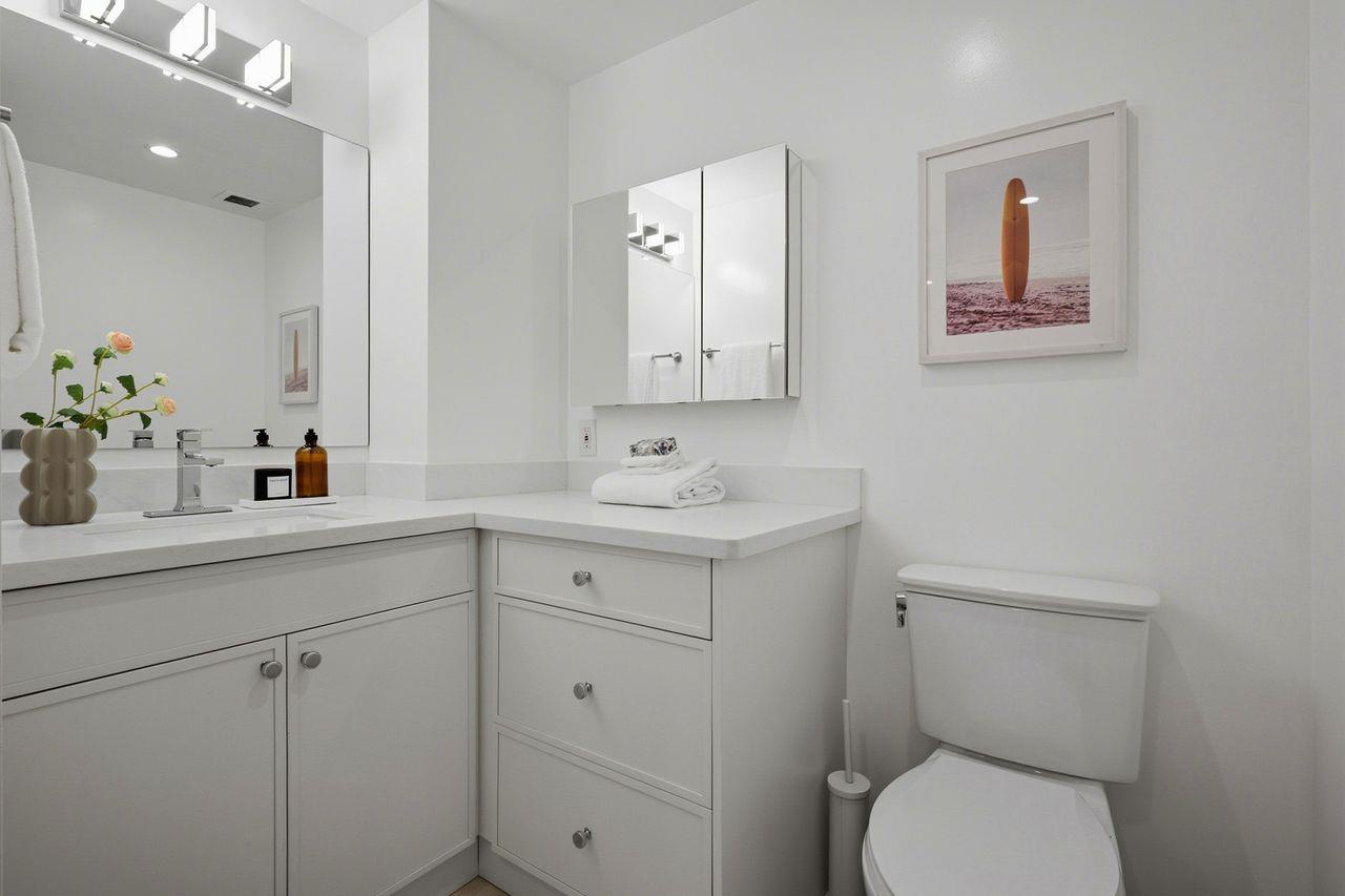 Detail Gallery Image 24 of 39 For 50 Mounds Rd #108,  San Mateo,  CA 94402 - 2 Beds | 2 Baths