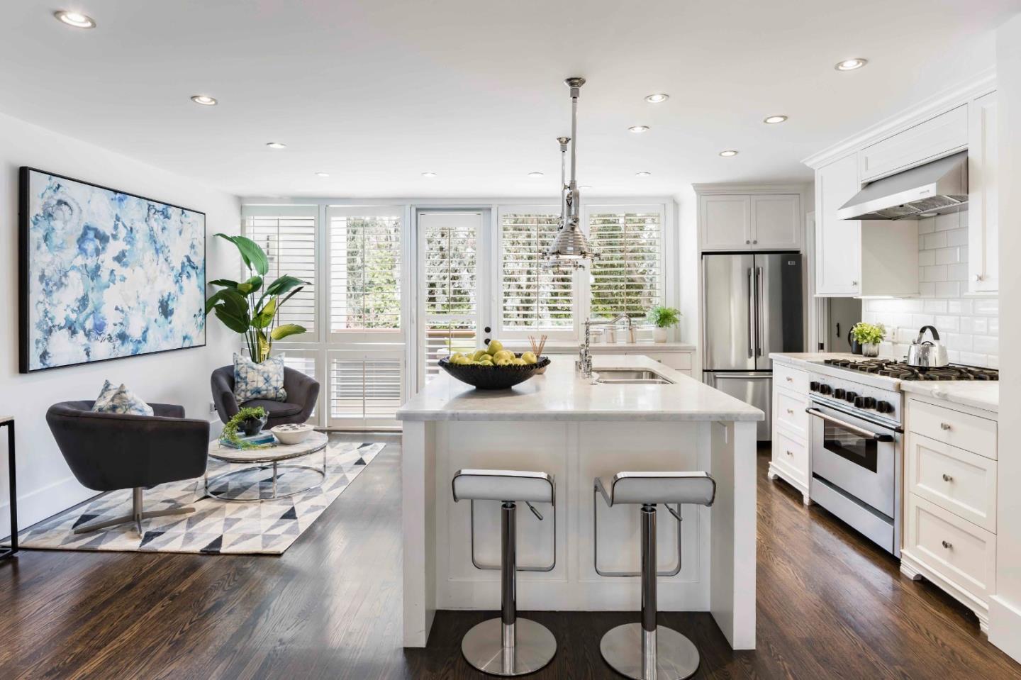 Detail Gallery Image 8 of 22 For 1701 Stone Pine Ln, Menlo Park,  CA 94025 - 2 Beds | 2/1 Baths