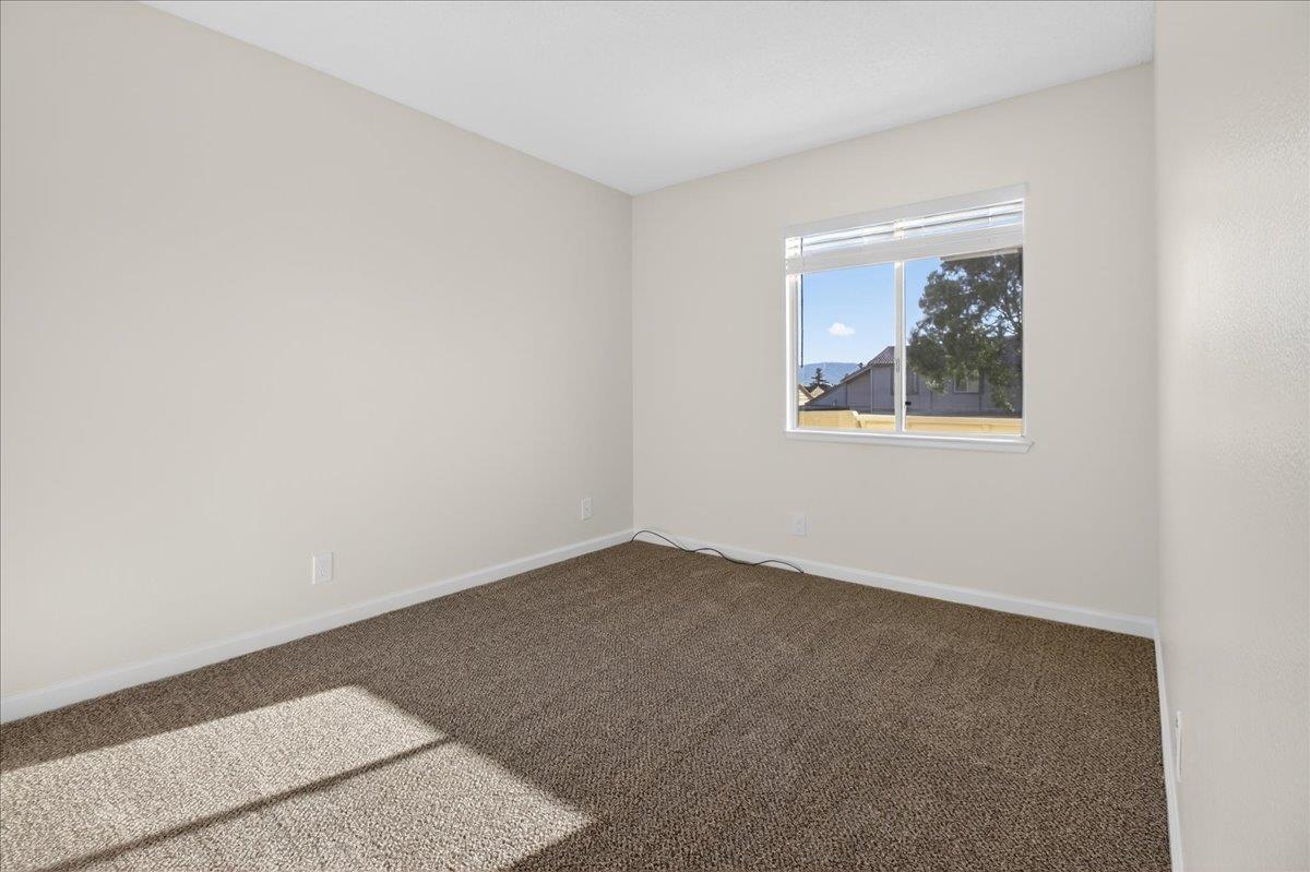 Detail Gallery Image 10 of 15 For 1520 Ebro Cir, Salinas,  CA 93906 - 3 Beds | 2 Baths