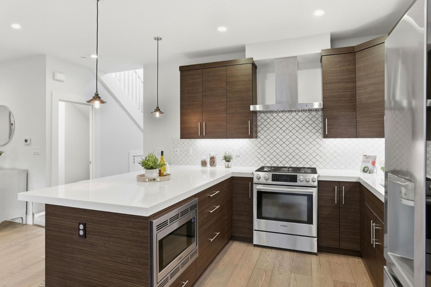 Detail Gallery Image 12 of 39 For 701 2nd Ave #2,  San Mateo,  CA 94401 - 2 Beds | 2/1 Baths