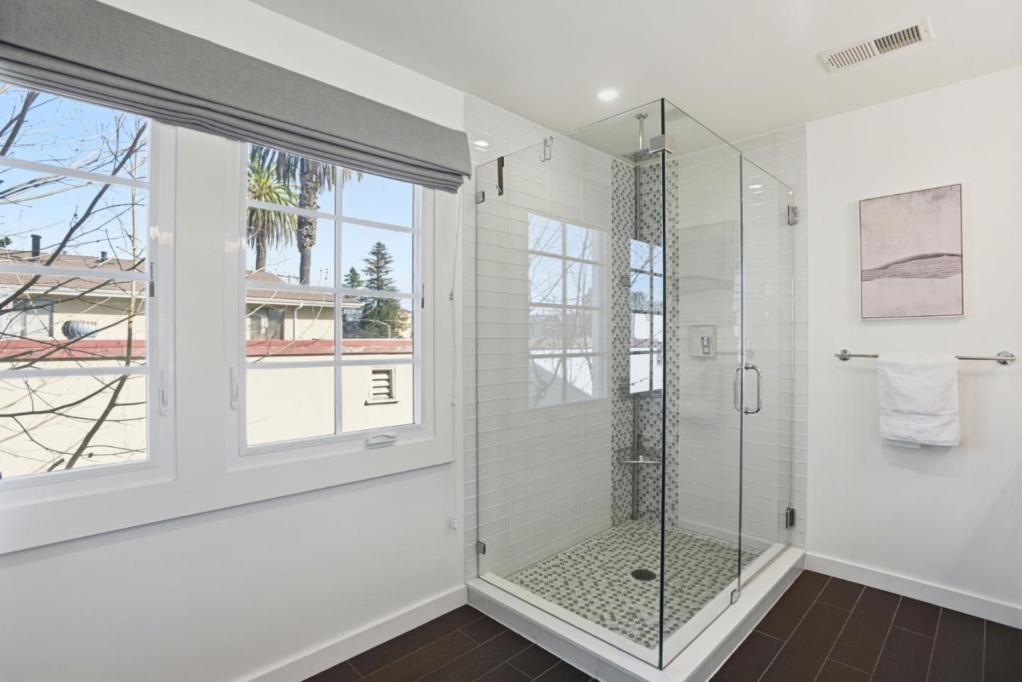 Detail Gallery Image 37 of 39 For 701 2nd Ave #2,  San Mateo,  CA 94401 - 2 Beds | 2/1 Baths