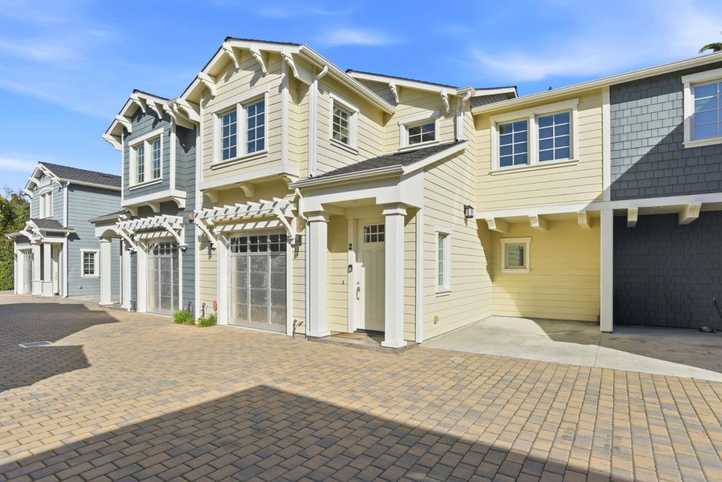 Detail Gallery Image 5 of 39 For 701 2nd Ave #2,  San Mateo,  CA 94401 - 2 Beds | 2/1 Baths