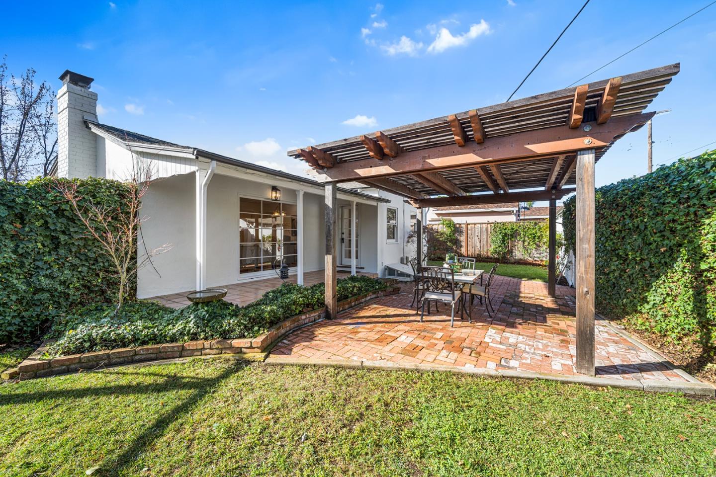 Detail Gallery Image 30 of 32 For 1805 Catherine St, Santa Clara,  CA 95050 - 2 Beds | 2 Baths