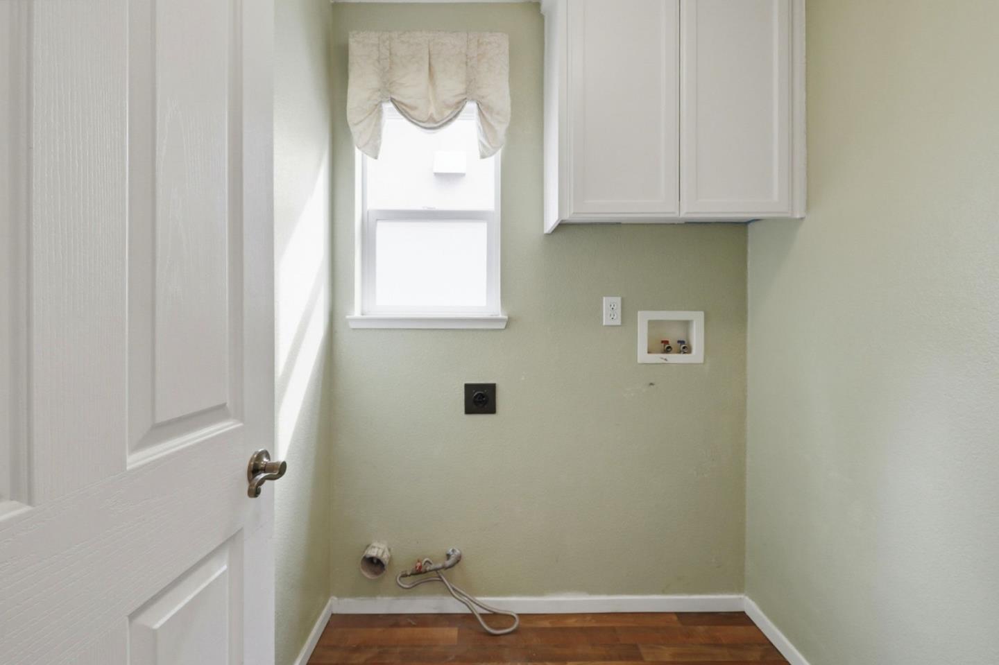 Detail Gallery Image 15 of 20 For 808 Cameron Cir, Milpitas,  CA 95035 - 5 Beds | 3 Baths