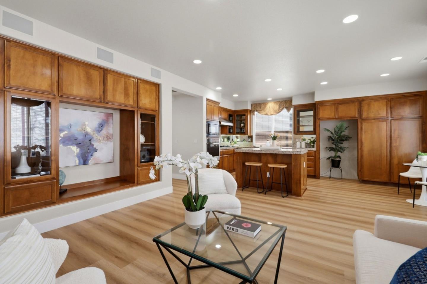 Detail Gallery Image 7 of 20 For 808 Cameron Cir, Milpitas,  CA 95035 - 5 Beds | 3 Baths