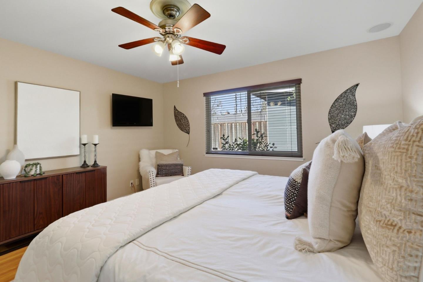 Detail Gallery Image 16 of 34 For 1523 Shaw Dr, San Jose,  CA 95118 - 4 Beds | 2/1 Baths