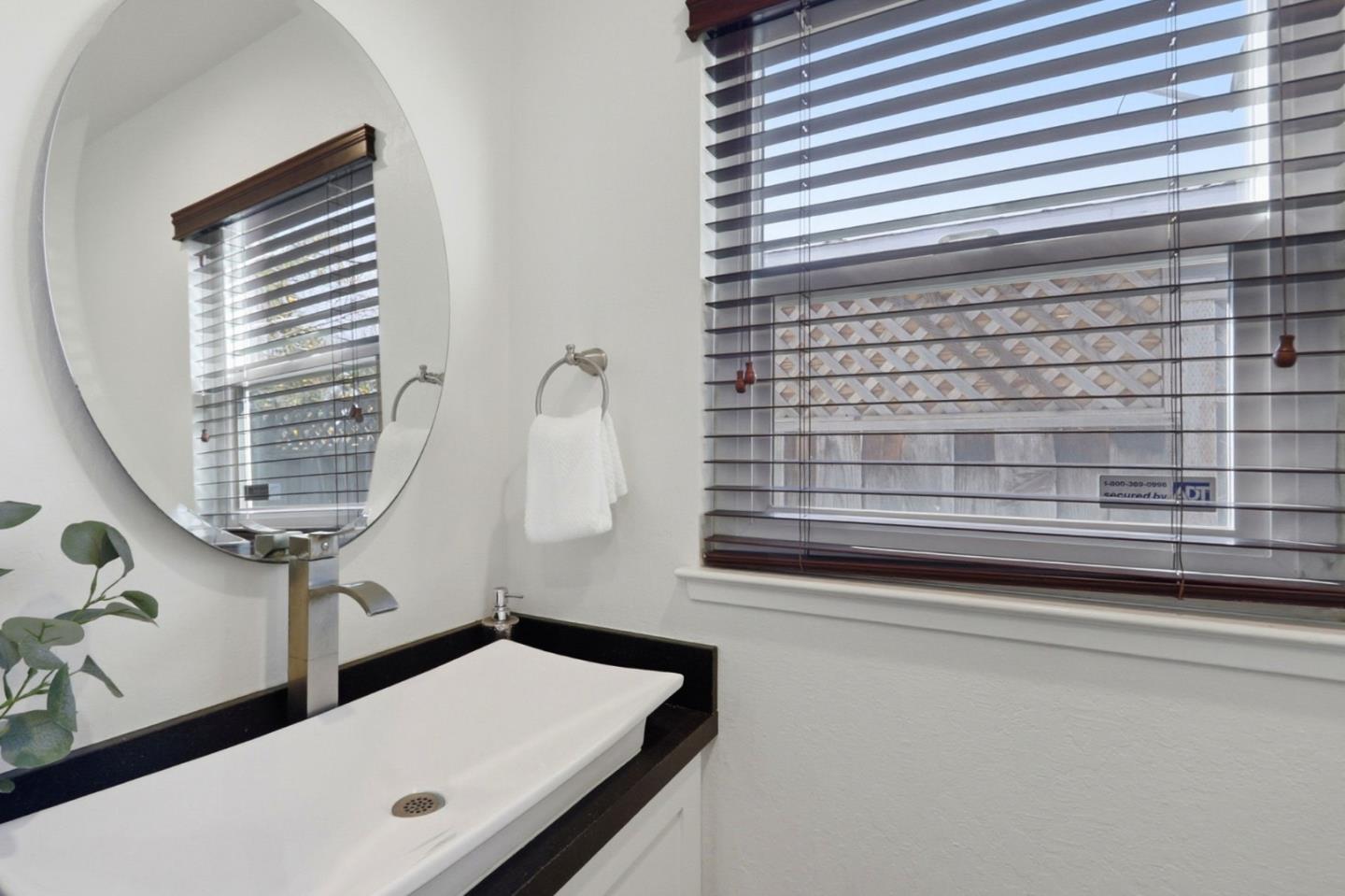 Detail Gallery Image 21 of 34 For 1523 Shaw Dr, San Jose,  CA 95118 - 4 Beds | 2/1 Baths