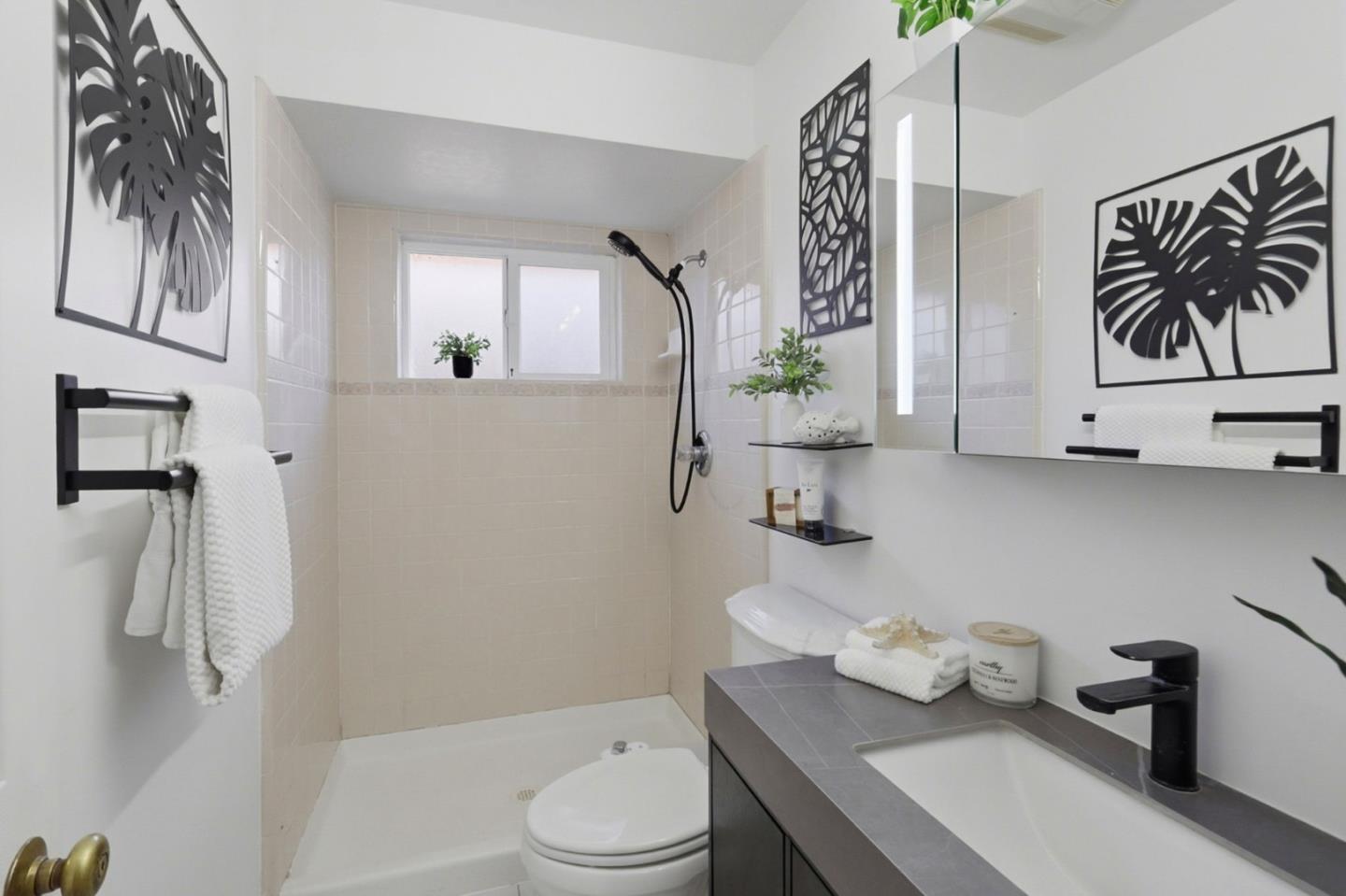 Detail Gallery Image 24 of 34 For 1523 Shaw Dr, San Jose,  CA 95118 - 4 Beds | 2/1 Baths