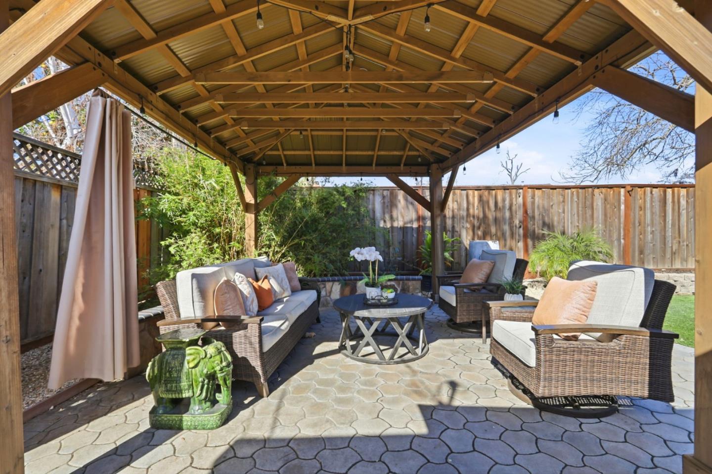 Detail Gallery Image 29 of 34 For 1523 Shaw Dr, San Jose,  CA 95118 - 4 Beds | 2/1 Baths