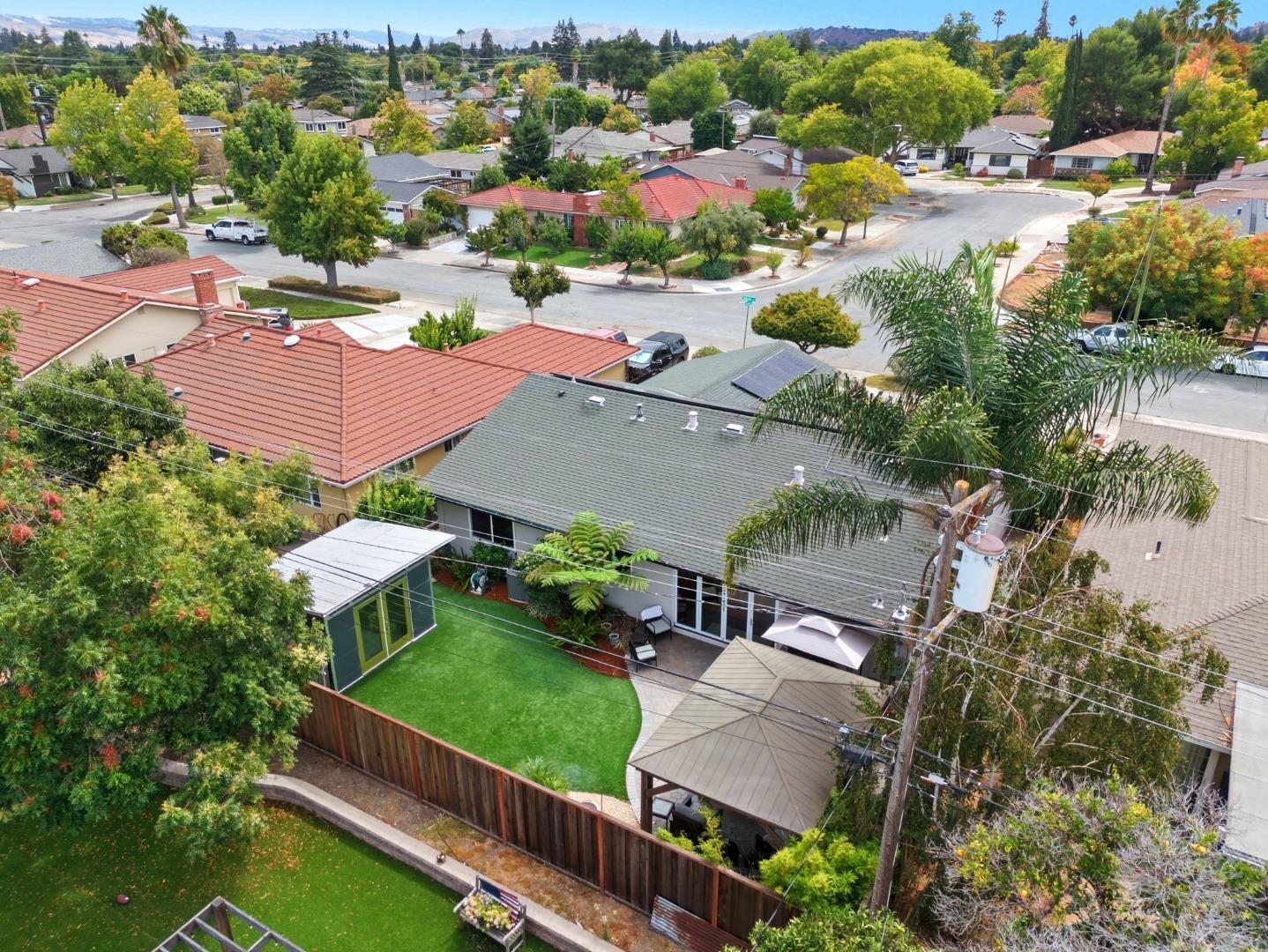 Detail Gallery Image 33 of 34 For 1523 Shaw Dr, San Jose,  CA 95118 - 4 Beds | 2/1 Baths