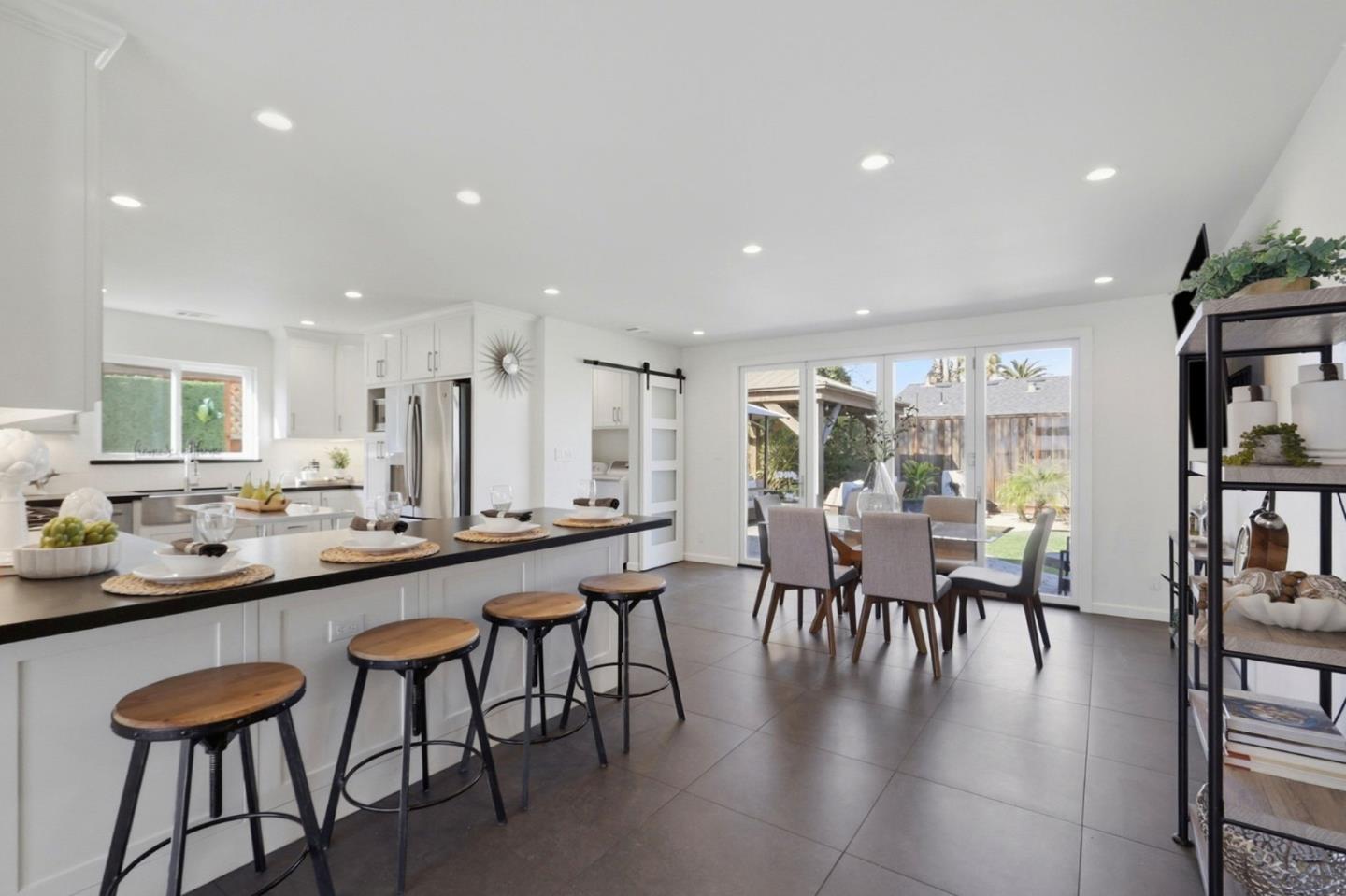 Detail Gallery Image 4 of 34 For 1523 Shaw Dr, San Jose,  CA 95118 - 4 Beds | 2/1 Baths