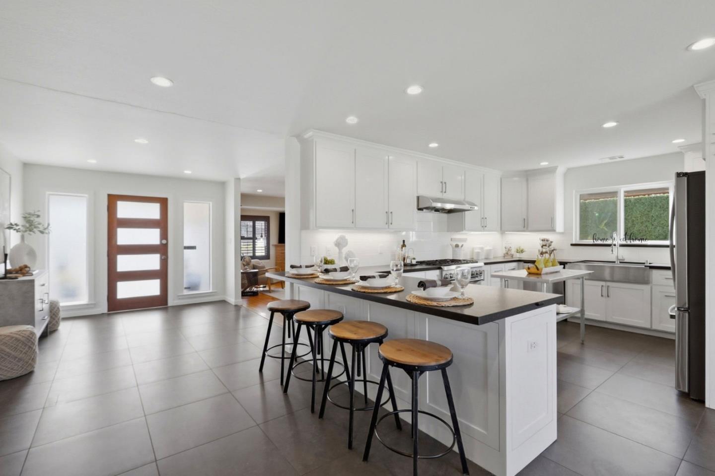 Detail Gallery Image 5 of 34 For 1523 Shaw Dr, San Jose,  CA 95118 - 4 Beds | 2/1 Baths