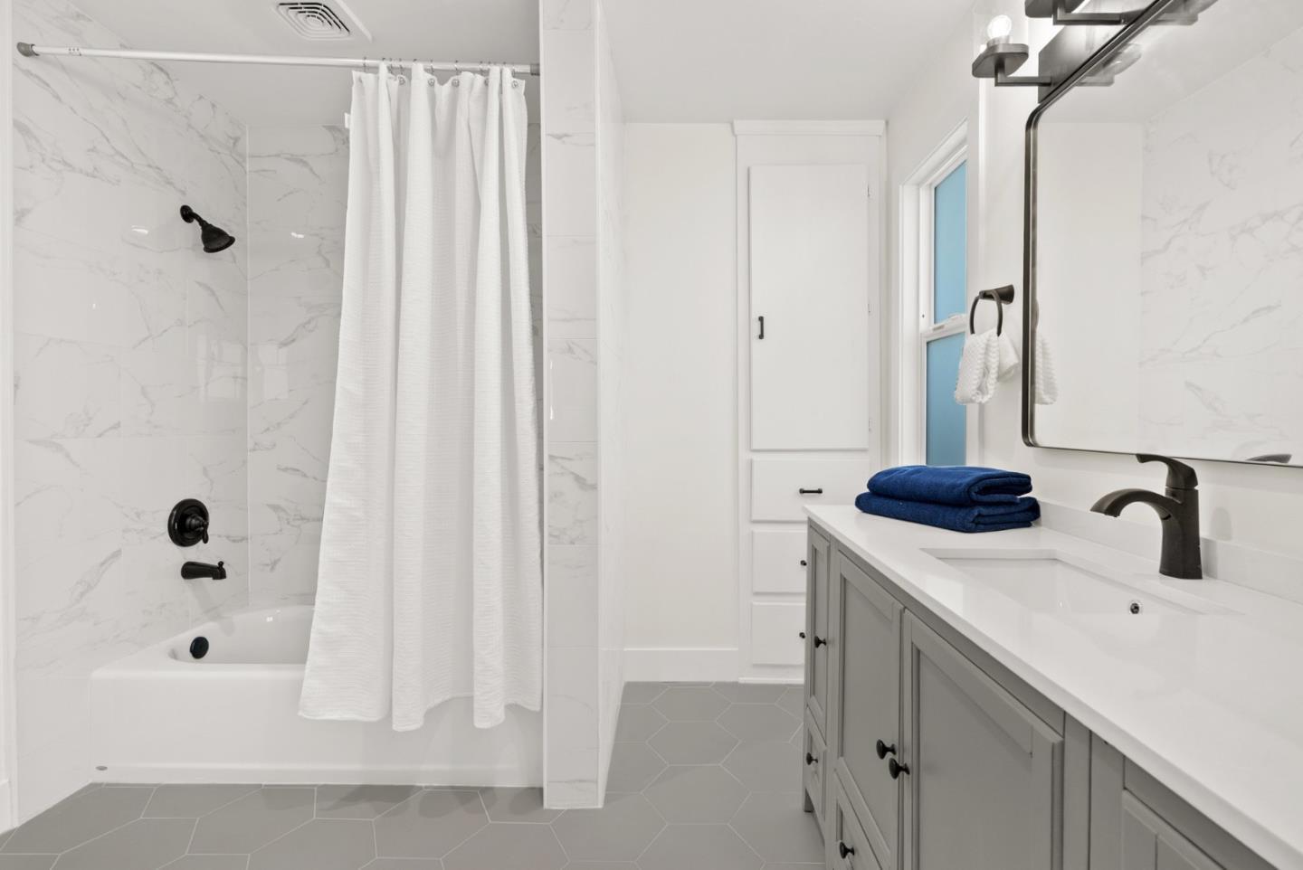 Detail Gallery Image 31 of 45 For 3069 Agate Dr, Santa Clara,  CA 95051 - 4 Beds | 2/1 Baths