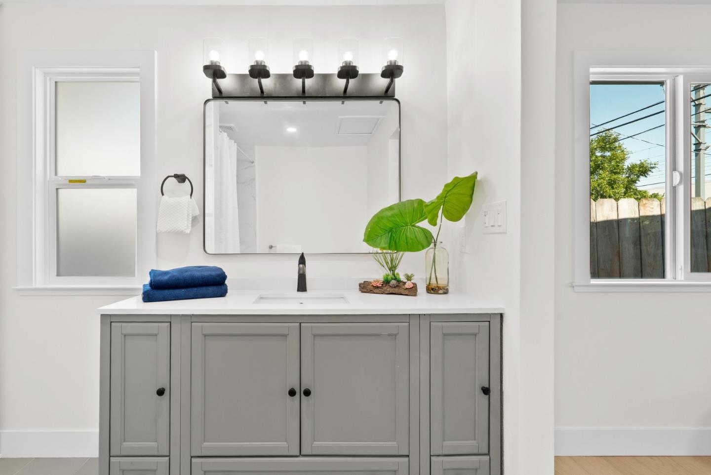 Detail Gallery Image 32 of 45 For 3069 Agate Dr, Santa Clara,  CA 95051 - 4 Beds | 2/1 Baths