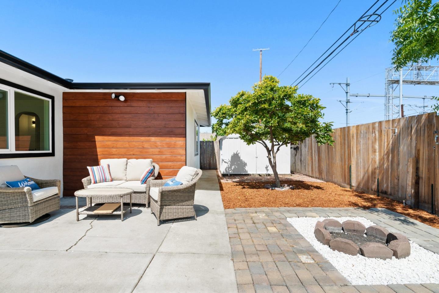 Detail Gallery Image 39 of 45 For 3069 Agate Dr, Santa Clara,  CA 95051 - 4 Beds | 2/1 Baths