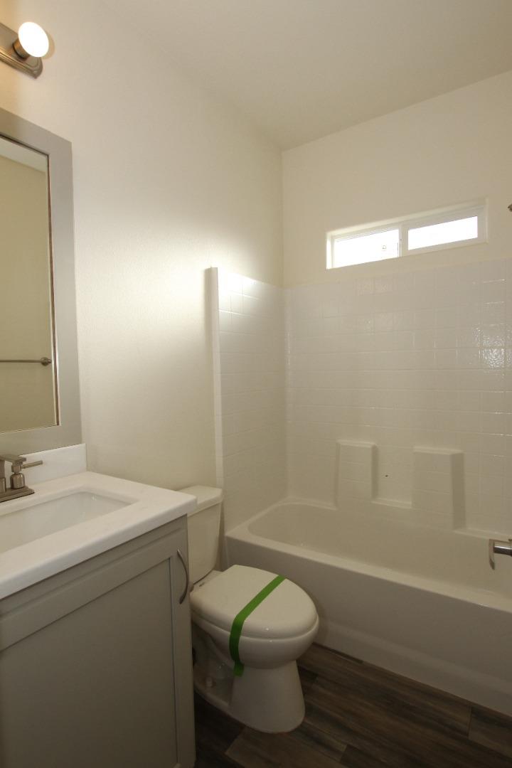 Detail Gallery Image 10 of 11 For 2055 Rucker Ave, Gilroy,  CA 95020 - 3 Beds | 2 Baths