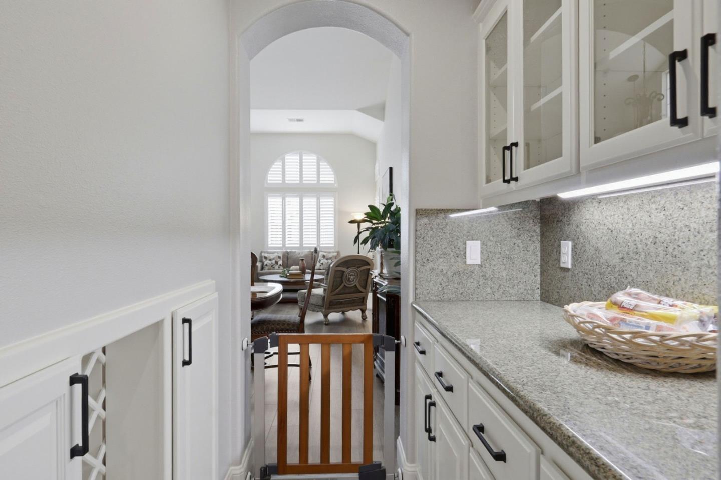 Detail Gallery Image 14 of 42 For 3249 Placido Ct, San Jose,  CA 95135 - 5 Beds | 3 Baths