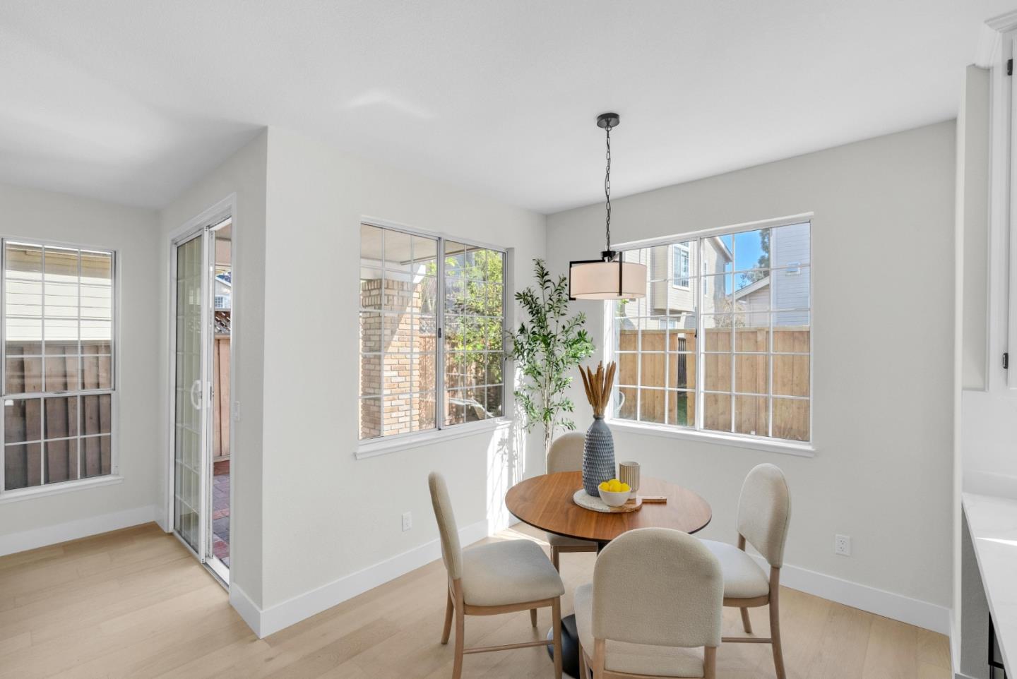 Detail Gallery Image 19 of 60 For 814 Schooner Bay Dr, Redwood City,  CA 94065 - 4 Beds | 3 Baths