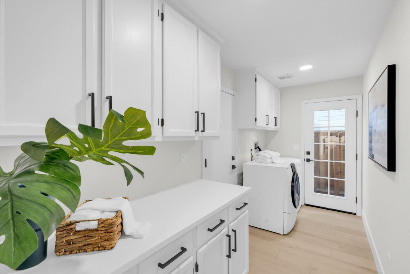 Detail Gallery Image 25 of 60 For 814 Schooner Bay Dr, Redwood City,  CA 94065 - 4 Beds | 3 Baths