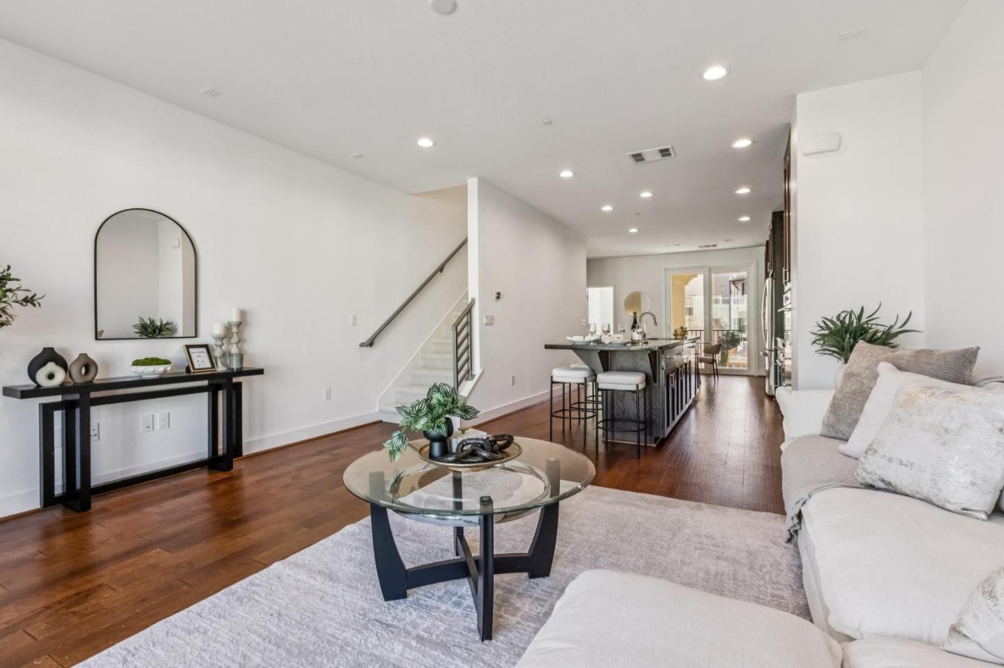 Detail Gallery Image 11 of 38 For 2862 Baze Rd, San Mateo,  CA 94403 - 3 Beds | 3/1 Baths