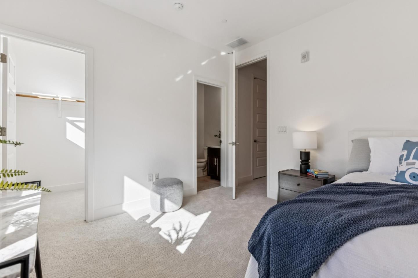 Detail Gallery Image 20 of 38 For 2862 Baze Rd, San Mateo,  CA 94403 - 3 Beds | 3/1 Baths