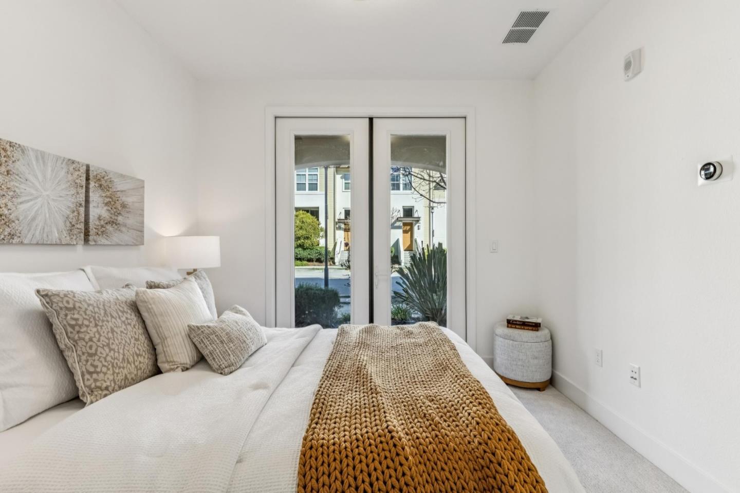 Detail Gallery Image 23 of 38 For 2862 Baze Rd, San Mateo,  CA 94403 - 3 Beds | 3/1 Baths